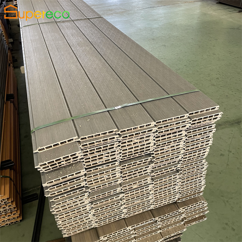 Wholesale Eco-Friendly Interior WPC Siding Outdoor Deck Cladding External Fence Laths