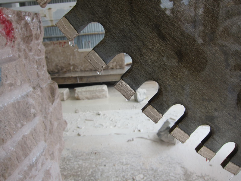 1800mm Bluestone Cutting Diamond Segment in USA