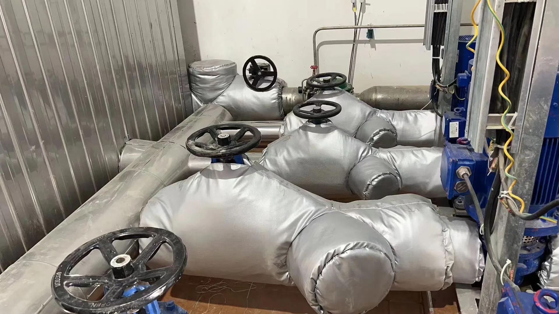 Detachable Silicone Coating Fabric Insulation Cover for Smoke Filter