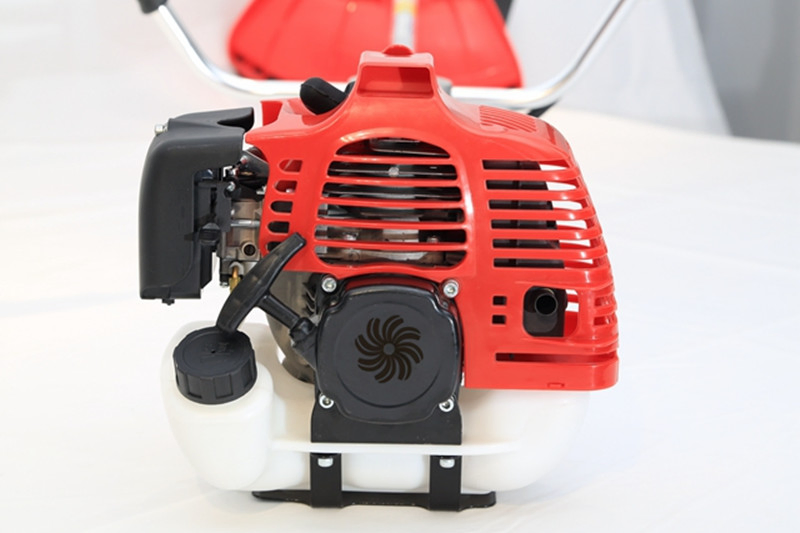 Powerful Hand Held 2 Stroke 43cc Gasoline Brush Cutter
