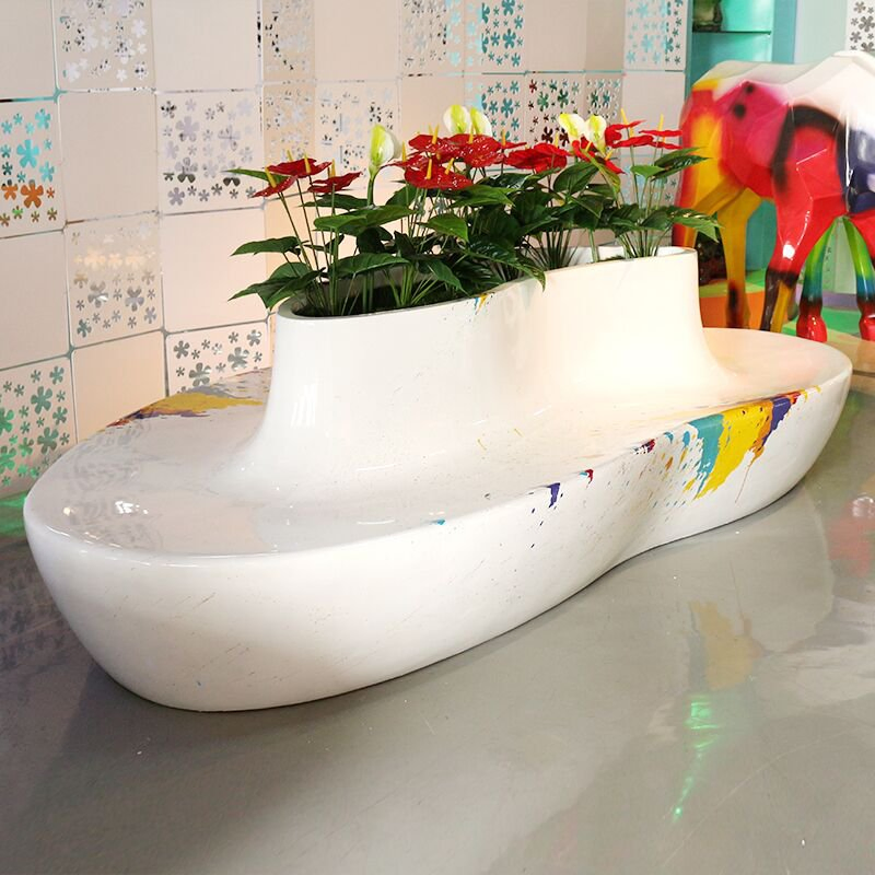 Custom Made Heart-Shaped Flower Pot Chair for Outdoor