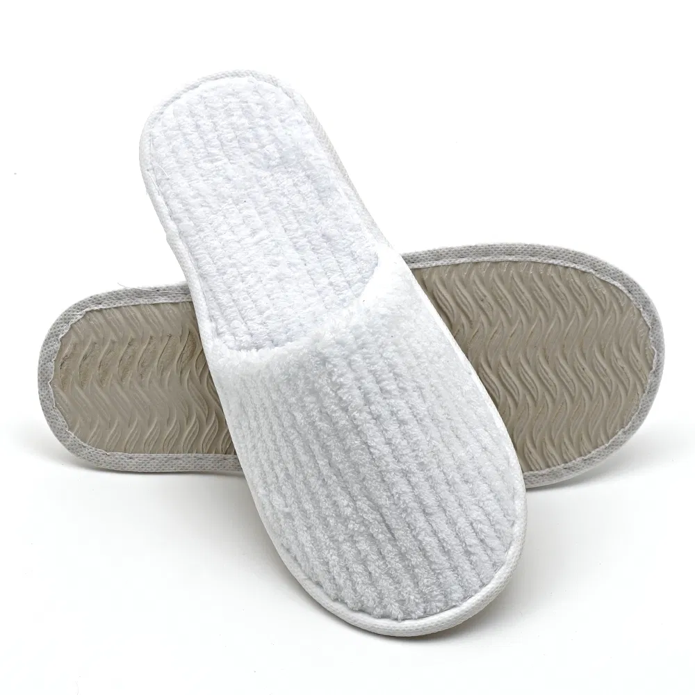 Soft Sole Anti-Slip Custom Disposable Hotel Slippers for Health and Wellness Center