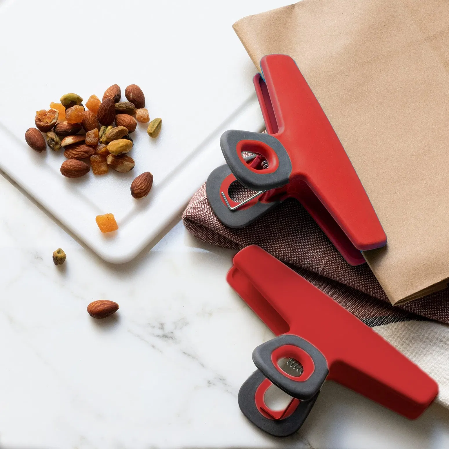 4 PCS Food Grip Chip Bag Clips Heavy Duty Chip Clips Large Bag Airtight Seal Clips