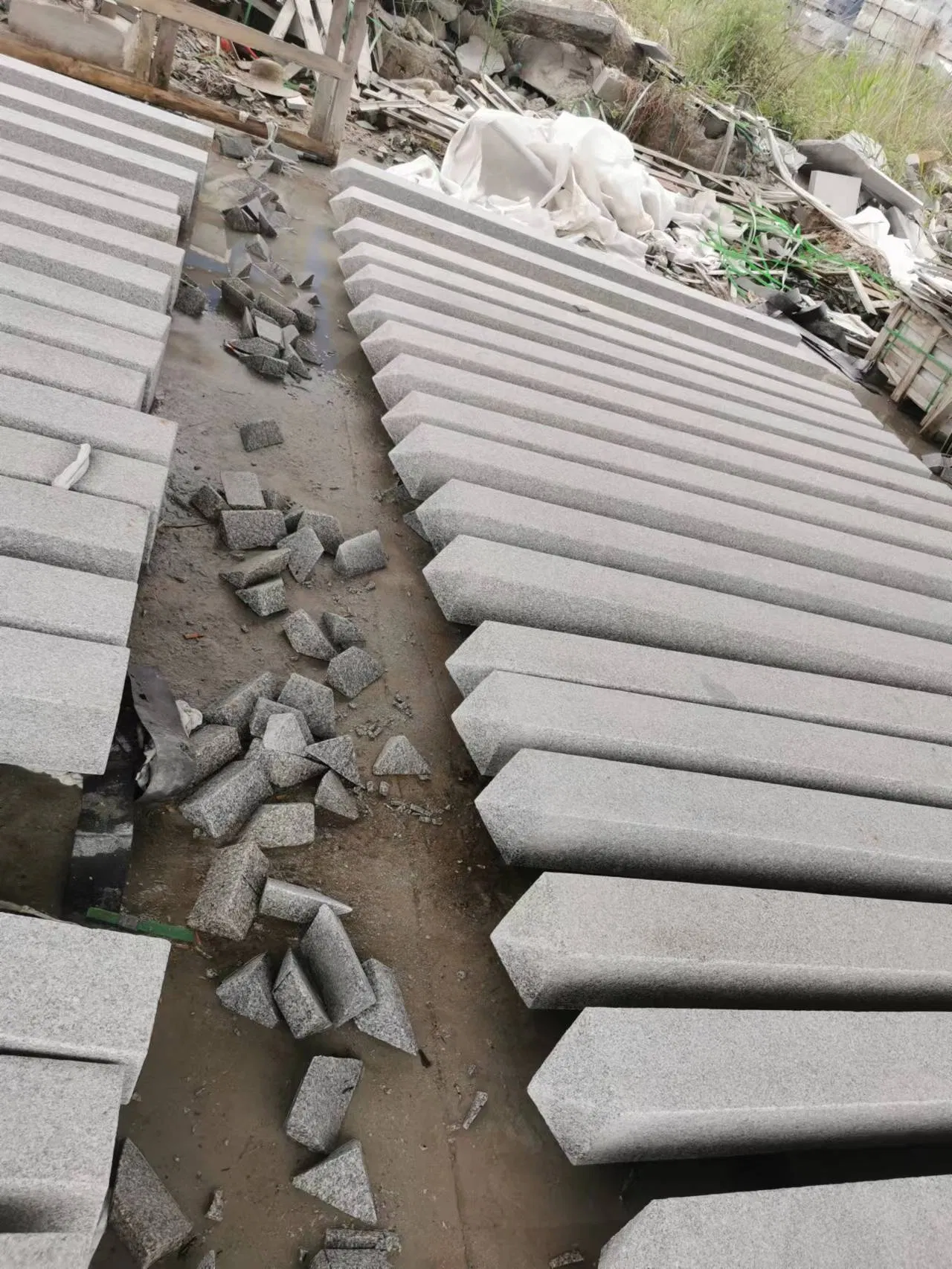 Granite Pillar /Palisade/Parking Ball Garden Pillars