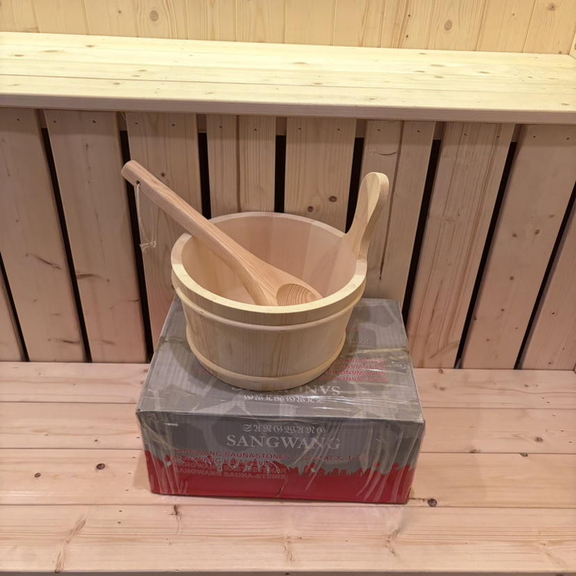 Outdoor Sauna House for 4-6 People Featuring UV and Fireproofing