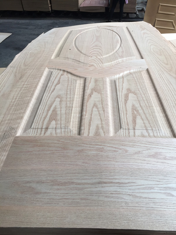 High Quality Natural Wood Veneer Faced Moulded HDF Door Skin