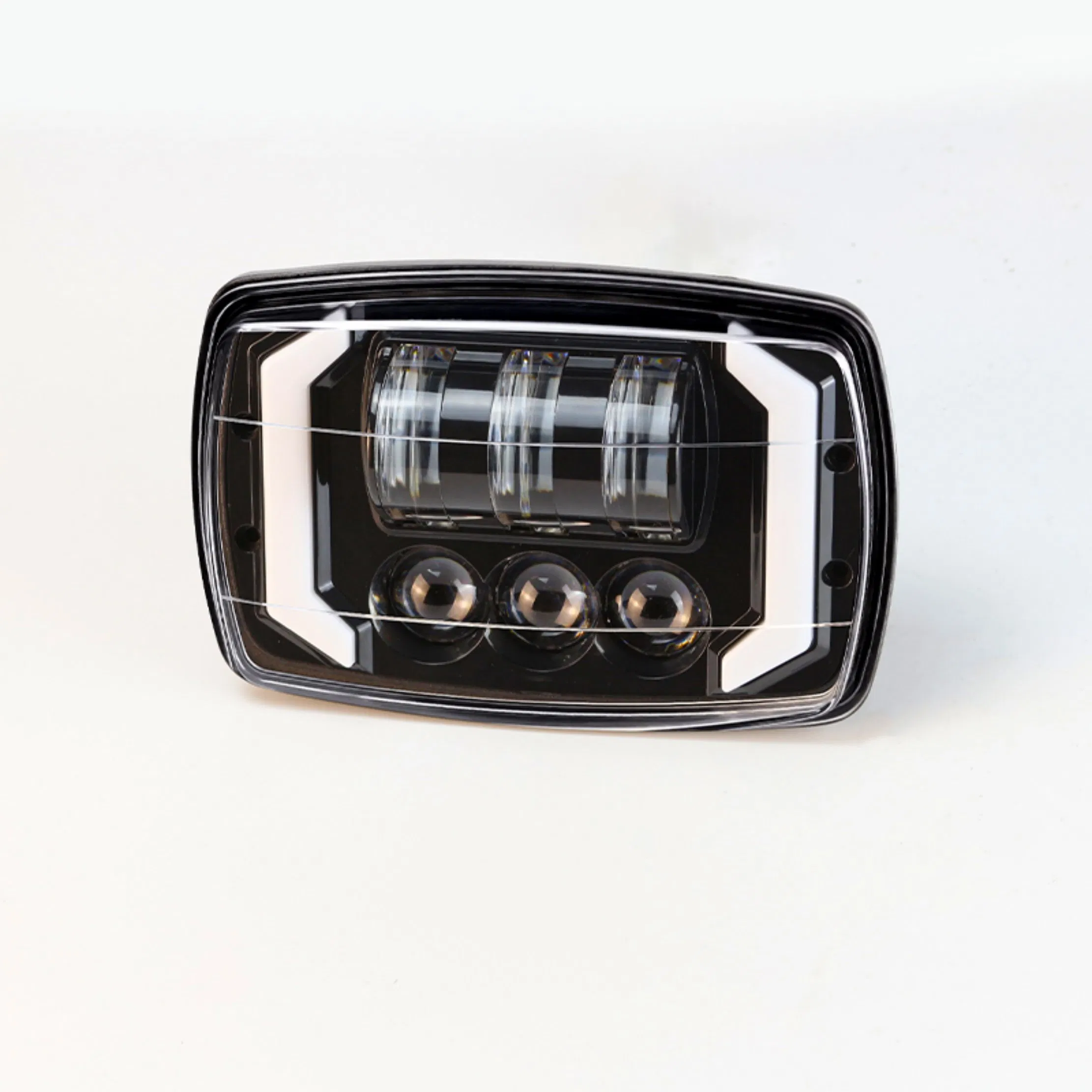 Светодиодные фары внедорожные 12В/24В