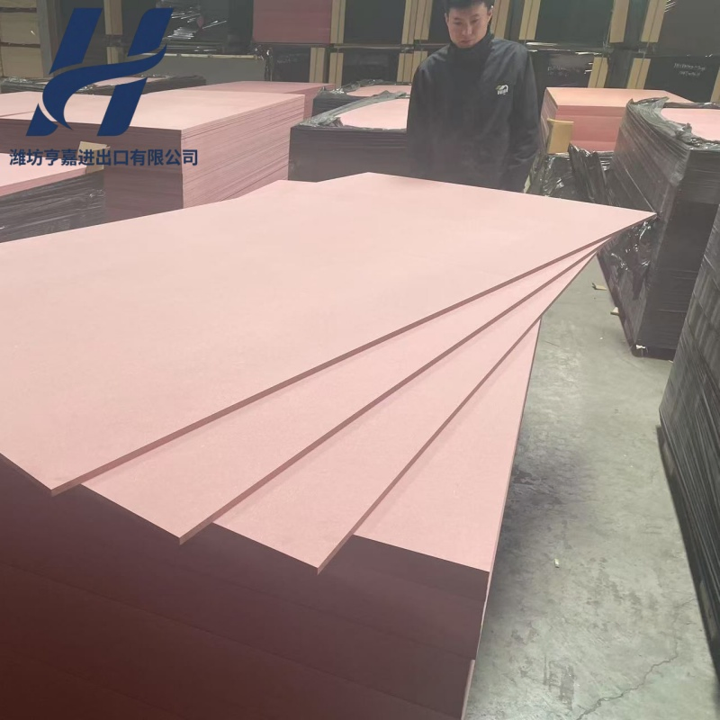 Hengjia 1220X2440mm 18mm Red Fire-Retardant MDF Fireproof MDF Board for Furniture