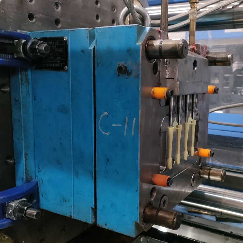 OEM 500000 Cycles Toothbrush Components Plastic Injection Mold with Cold Runner