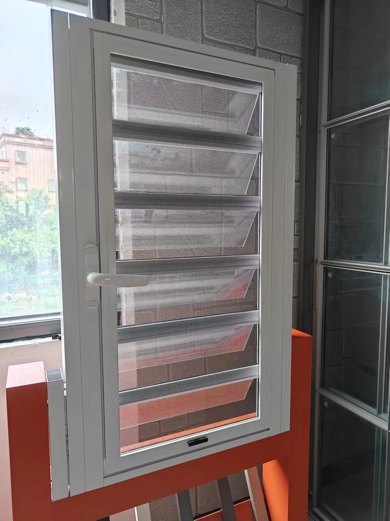 Kdsbuilding Aluminum Glass Louver Windows Supplier Aluminium Adjustable Louver Window for Apartment