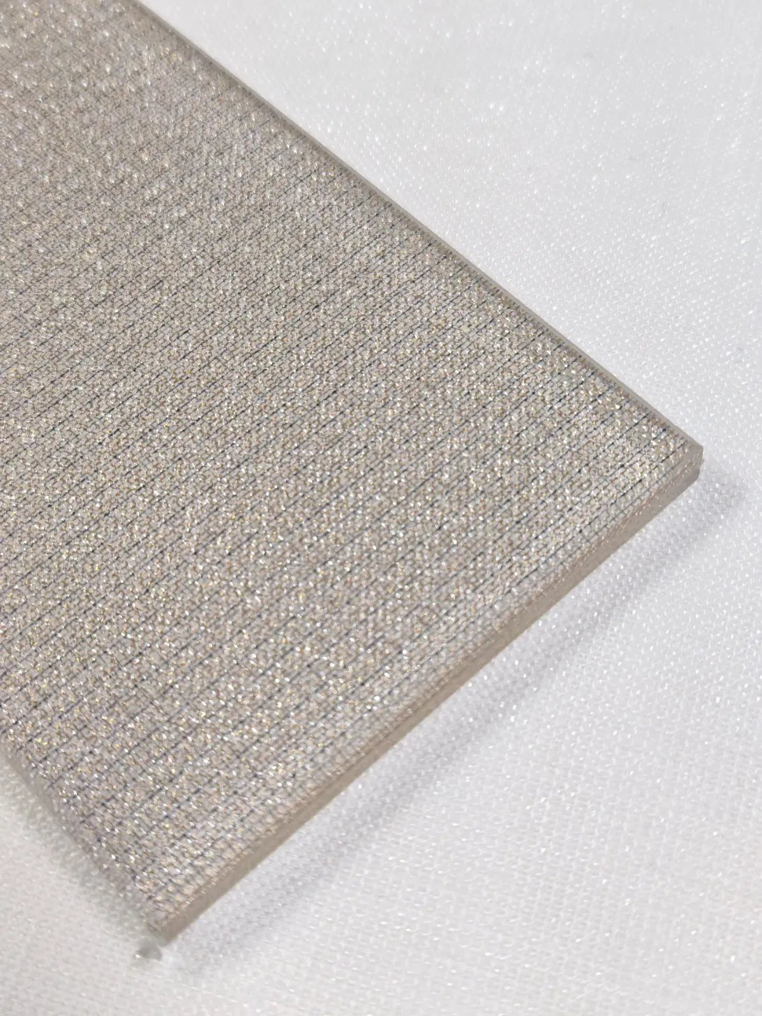 Durable Laminated Glass Sheets for Safety and Style