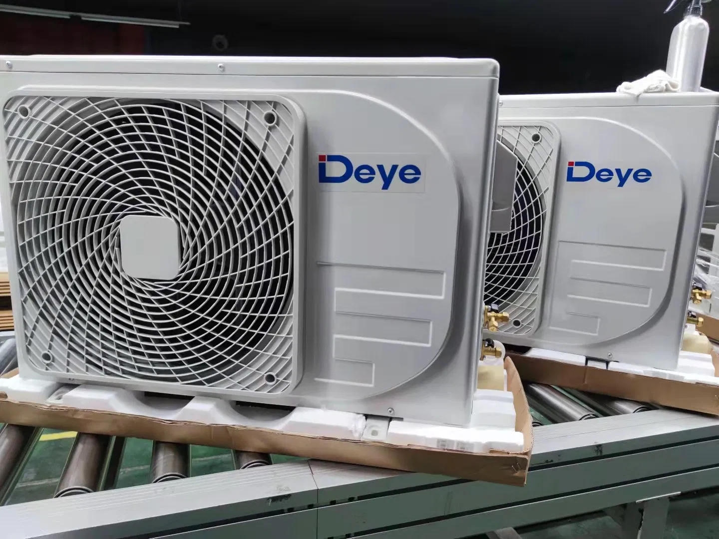Тепловой насос для воды 500л с солнечной панелью, 21000 BTU