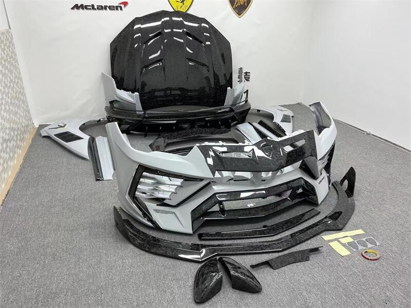 Стильный спойлер из кованого карбона и фибергласса для Lamborghini Urus