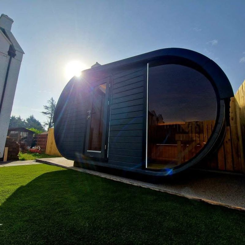 Панорамная сауна-бочка 13FT с раздевалкой