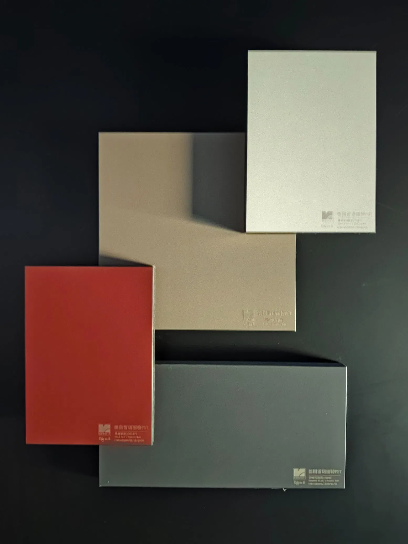 Construction & Real Estatetimberfibreboards1220*2800mm Renolit Pst Premier Matt Stone Red MDF Panels for Furniture