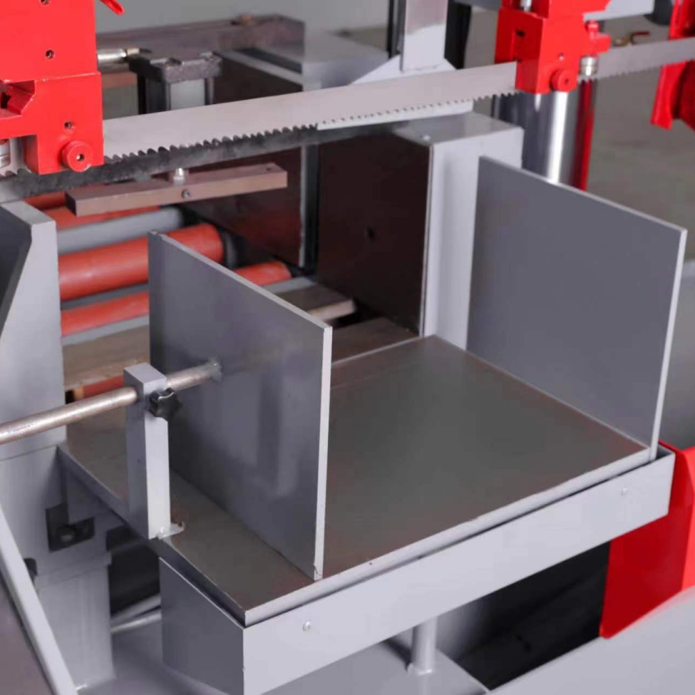 Ленточнопильный станок по металлу автоматический GH4240