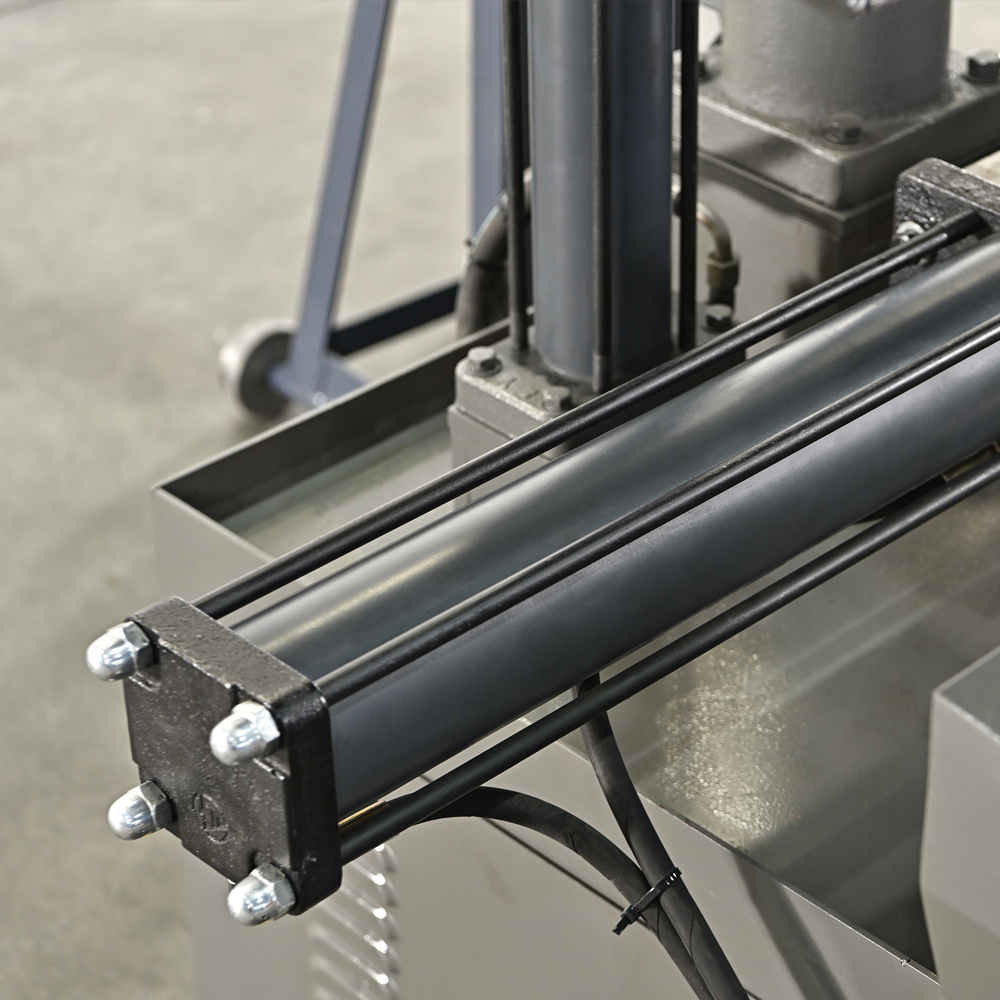 Ленточная пила по металлу для нержавейки и алюминия