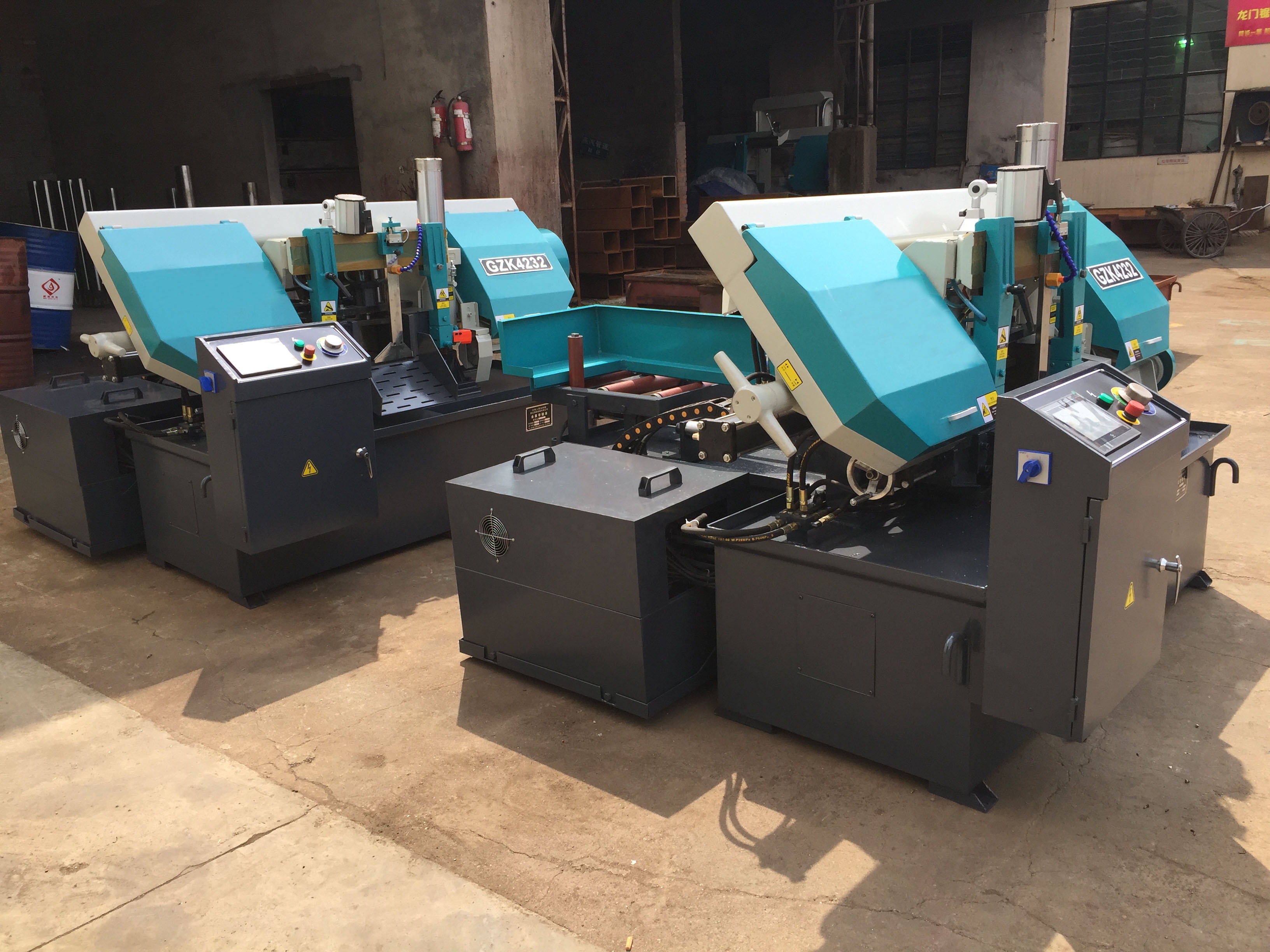 Станок ленточнопильный автоматический по металлу