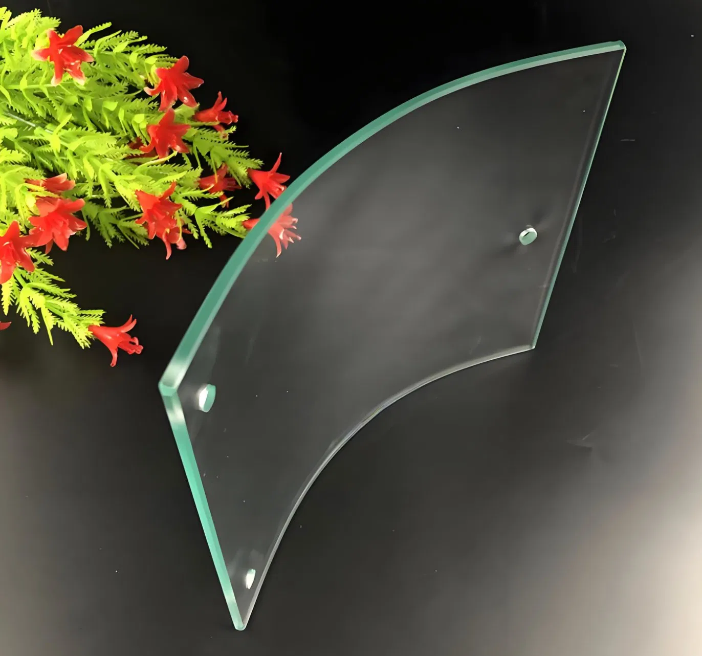 Eco-Friendly Curved Safety Glass for Sustainable Building Solutions