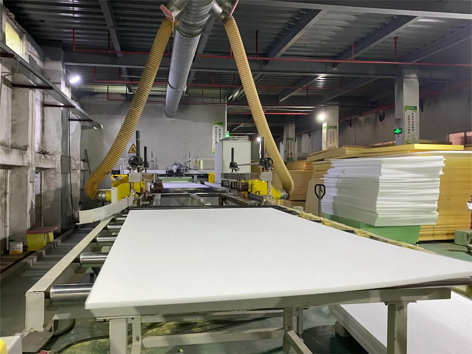 Jialiang White Polystyrene Ceiling Light Insulated Ceiling Can Be Painted Green