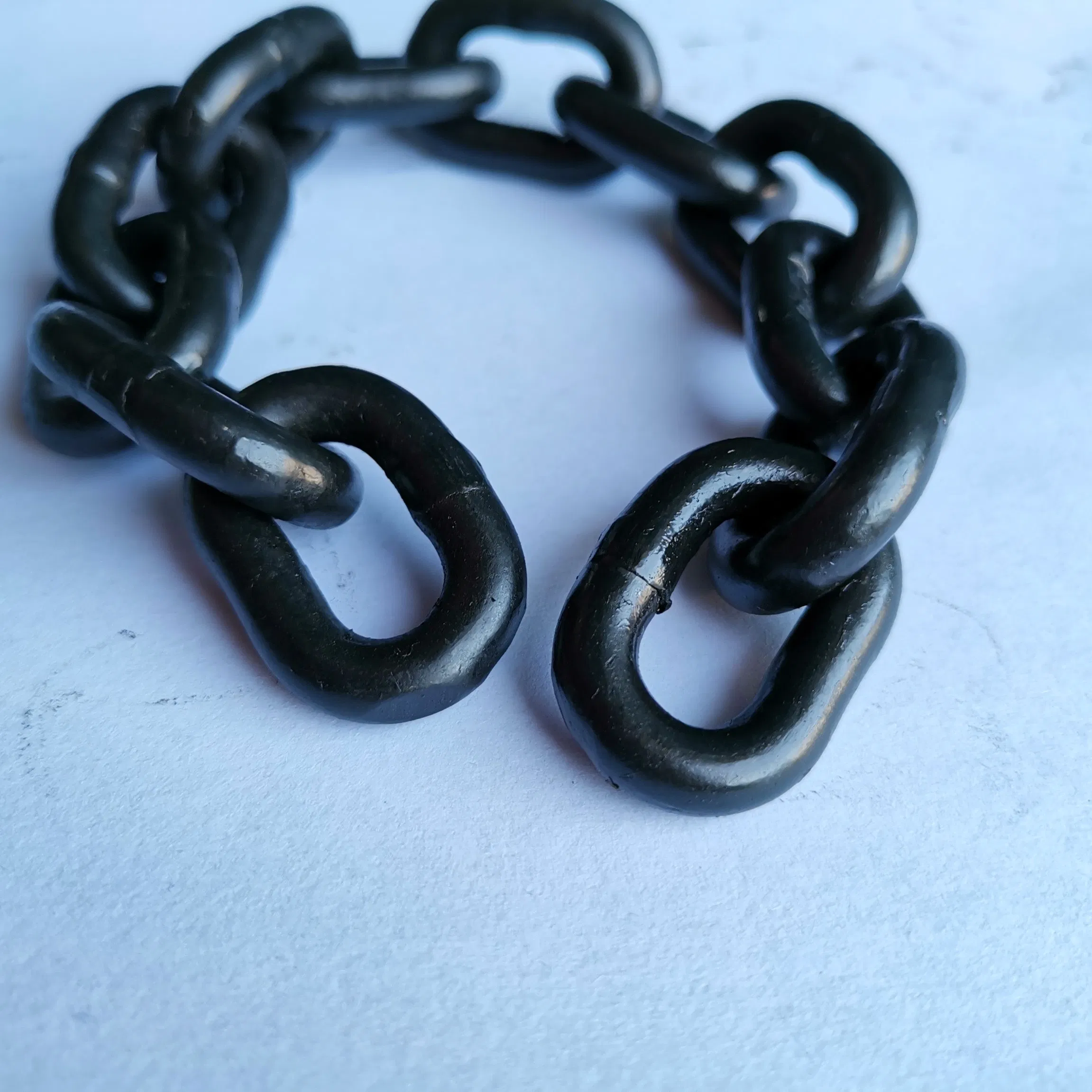 Heavy Duty 32mm Welded Alloy Steel Chain for Tough Industrial Tasks