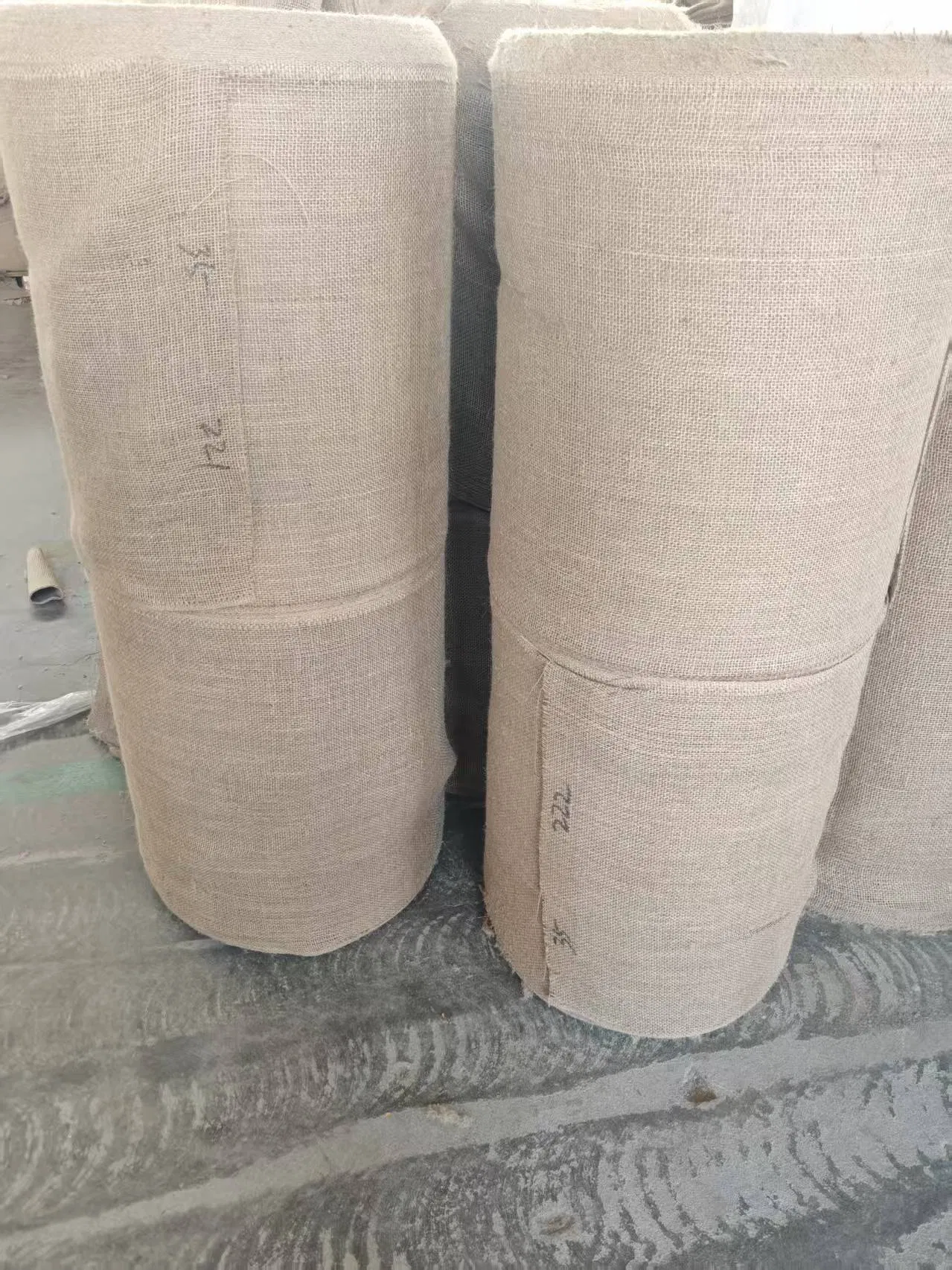 12 X 90 Inch Natural Burlap Table Runners, Rustic Jute Table Runner and Placemats Bulk