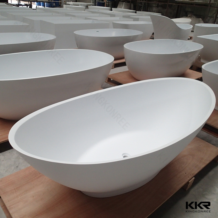 Угловая ванна из искусственного камня желтого цвета