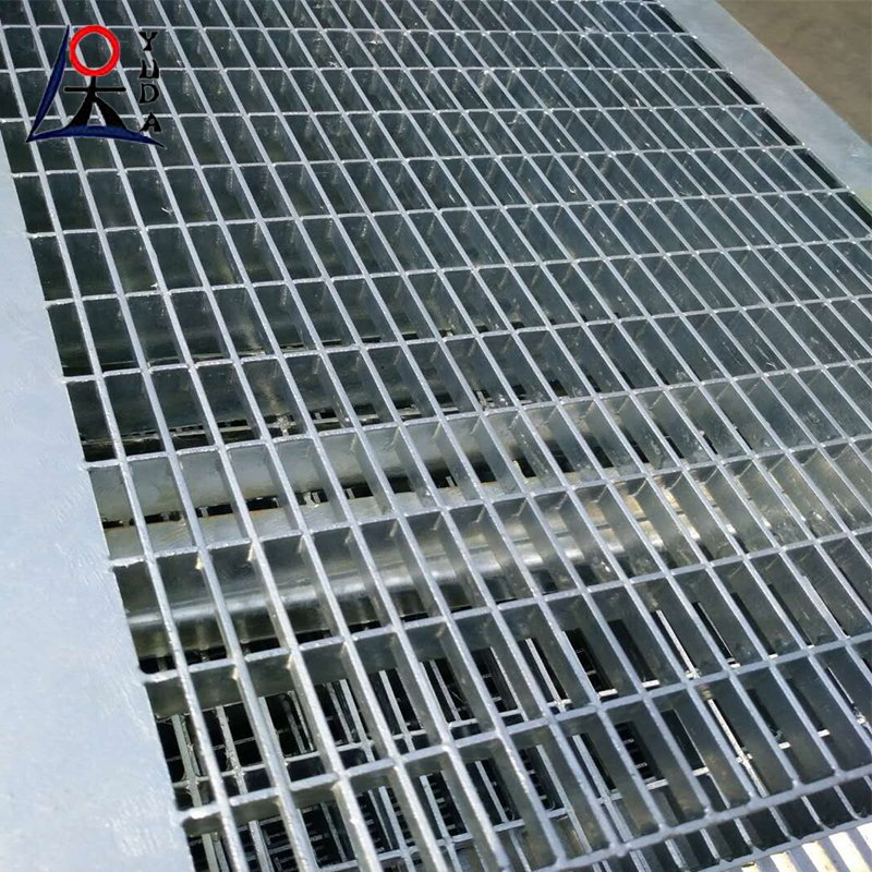 Industrial Marine Heavy Duty Galvanized Steel Grating Drainage Channel Checker Plate