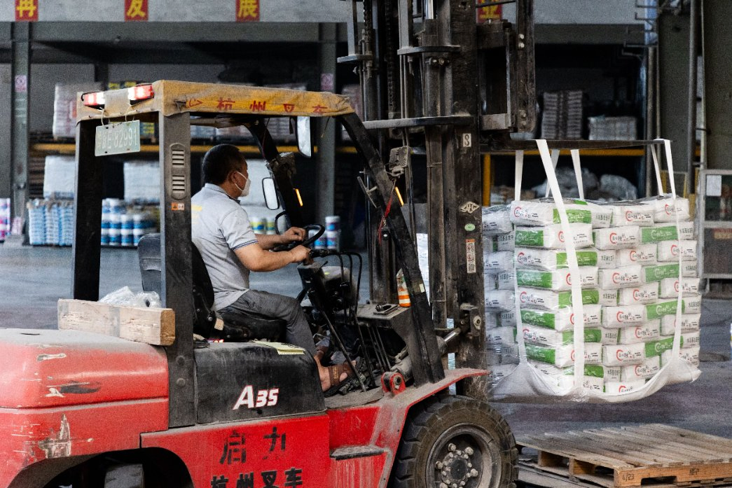 Quality Self-Leveling Compound with 15-18 MPa Compressive Strength