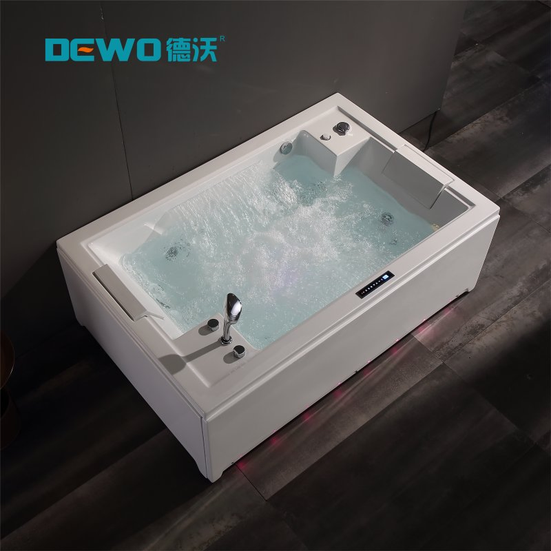 Умная ванна с сенсорной панелью и гидромассажем LL757