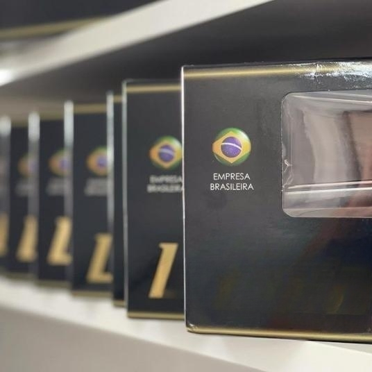 Titanium Flat Irons Wholesale Private Label Customize Hair Straightener