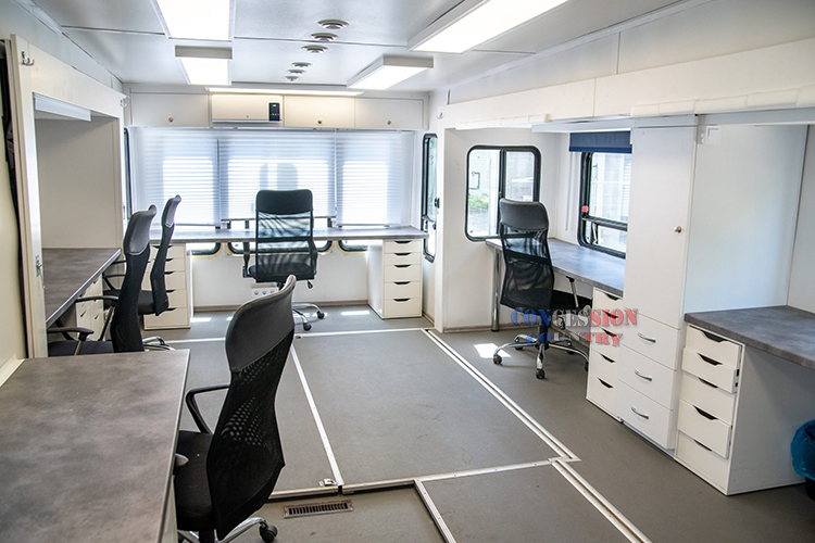 2025 Hot Sale Expandable Office Trailer on Wheels Sliding out Office Trailer