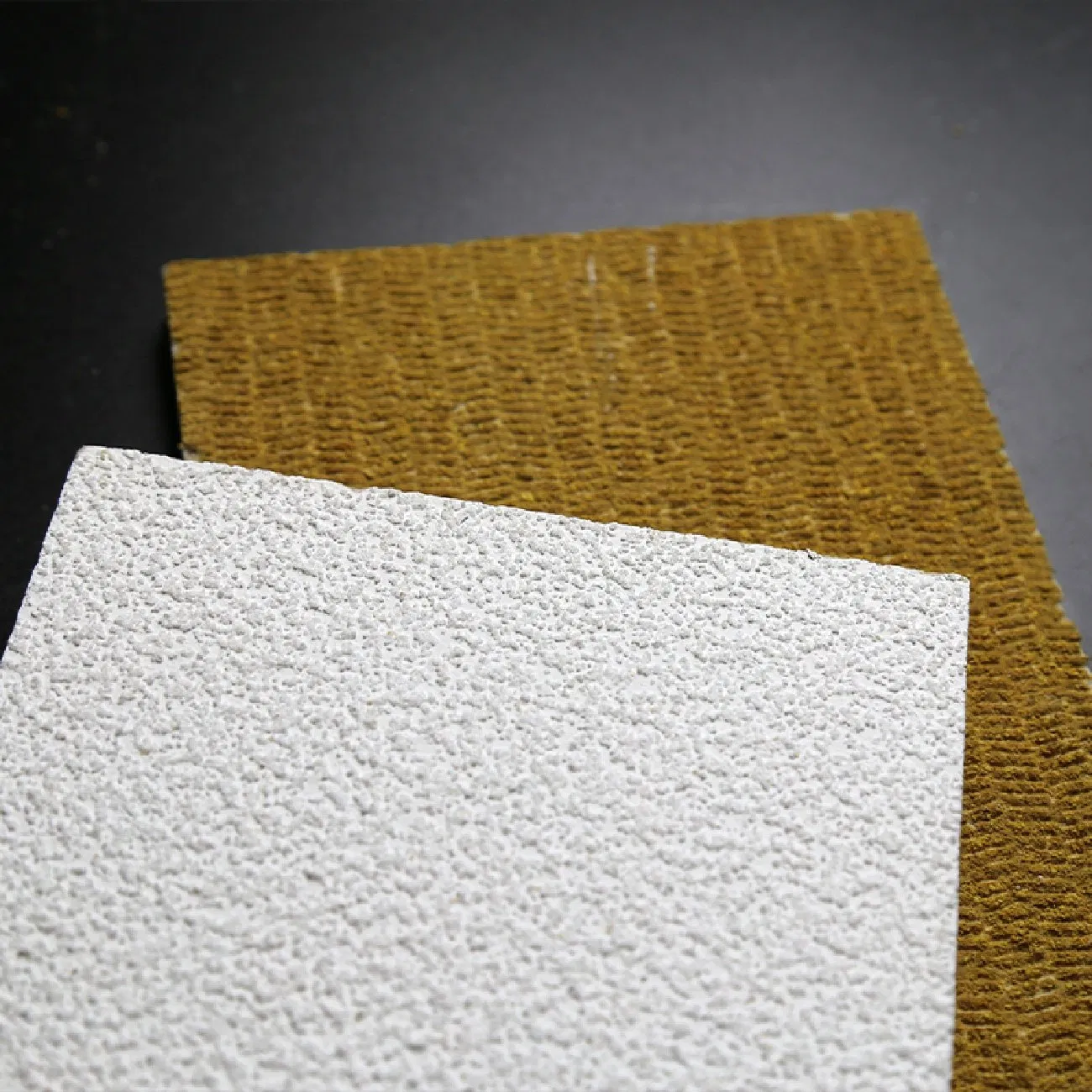 Customized Low-Voc Cost-Effective Soundproof Mineral Plasterboard Fiber Ceiling Tiles