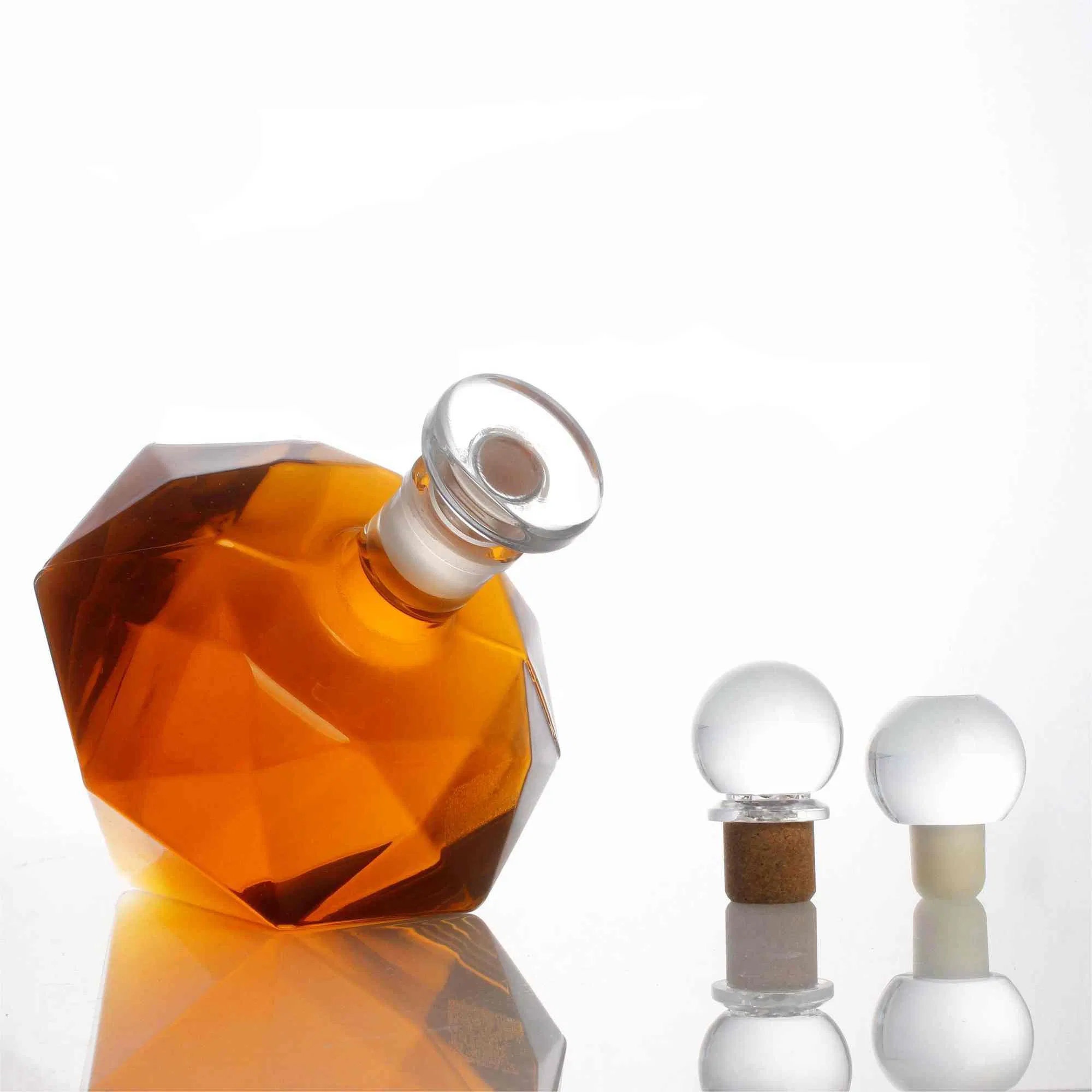 Amazon Diamond Shape Wine Bottle Glass Wine Decanter Craft Modeling Bottle with Wooden Base Stand