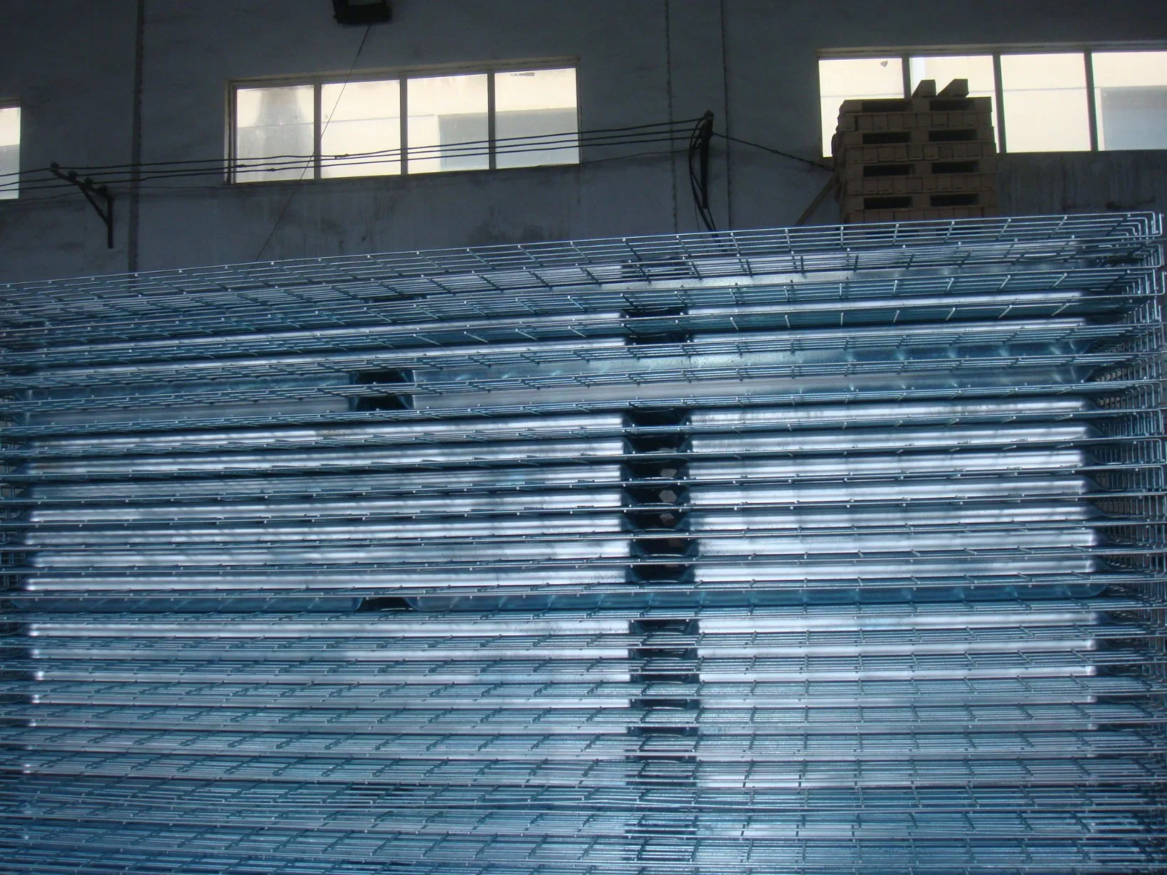 Ebilmetal Foldable Warehouse Logistic Lockable Stackable Wire Mesh Pallet Container