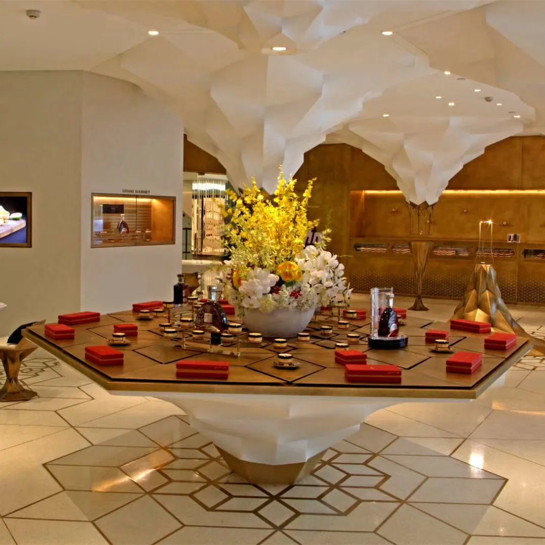 Leisure Durable Concrete Chairs for Restanrant Shopping Centre Garden