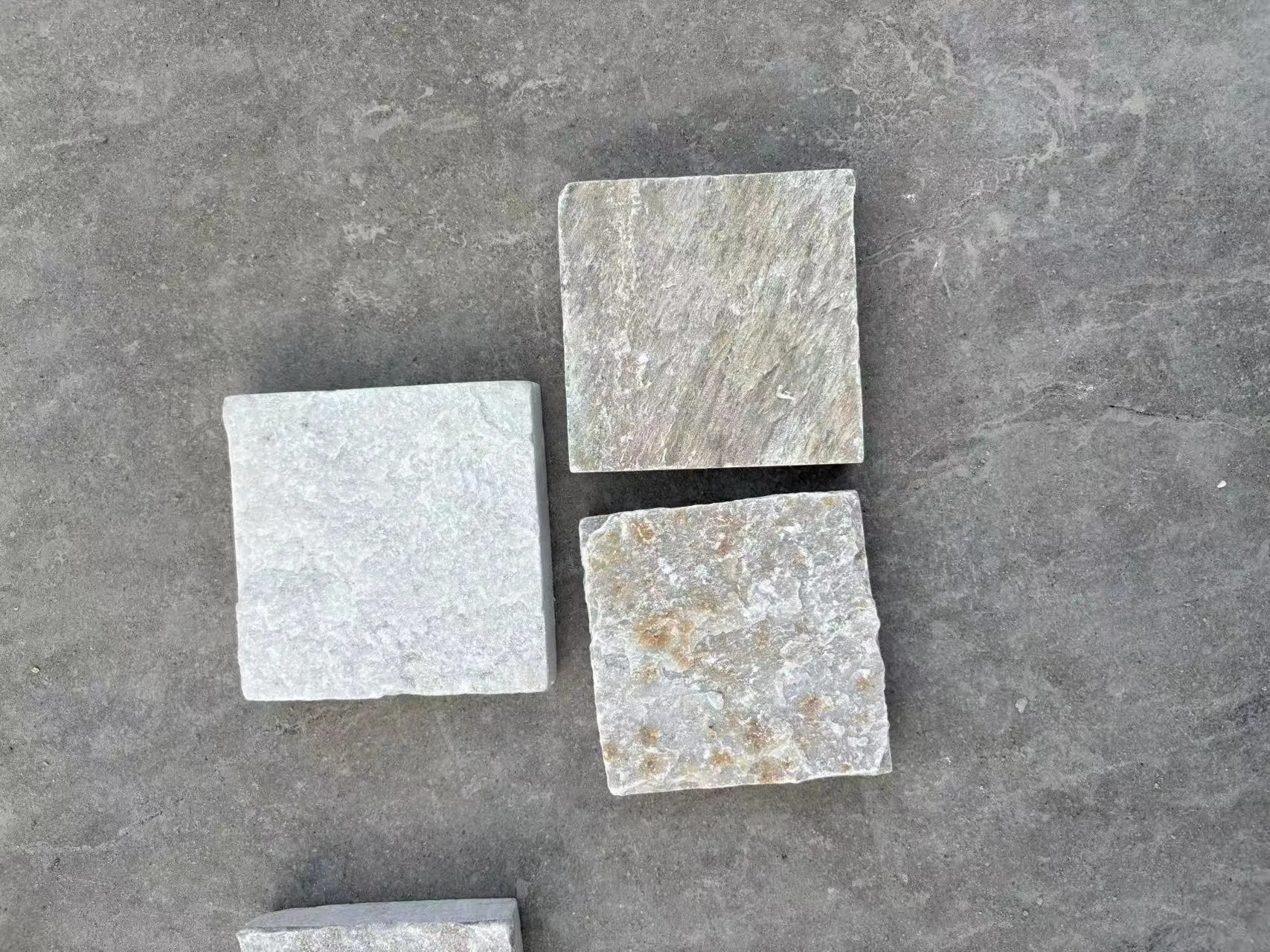 White Quartzite Randon Shape Tile for Wall and Flooring