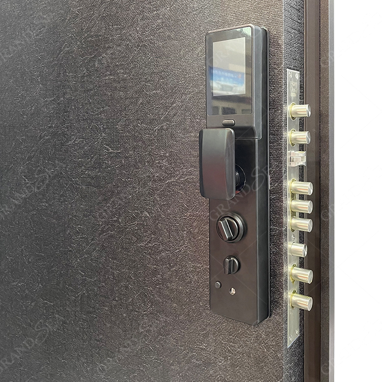 Стальная входная дверь Grandsea с защитой от взлома