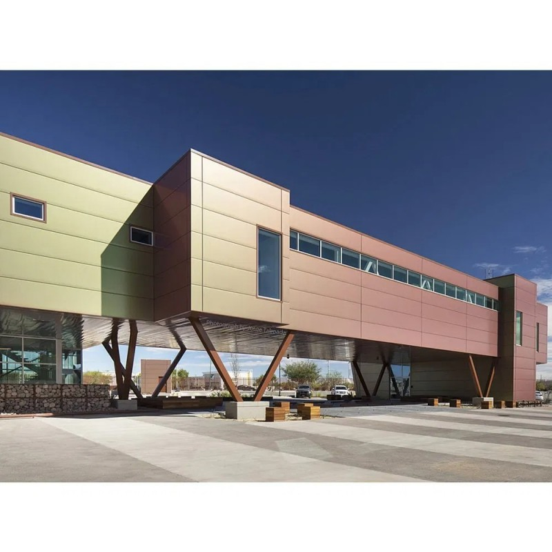 Carbon Structural Hot-Rolled Ridge Customized China Prefab Hall Steel Structure