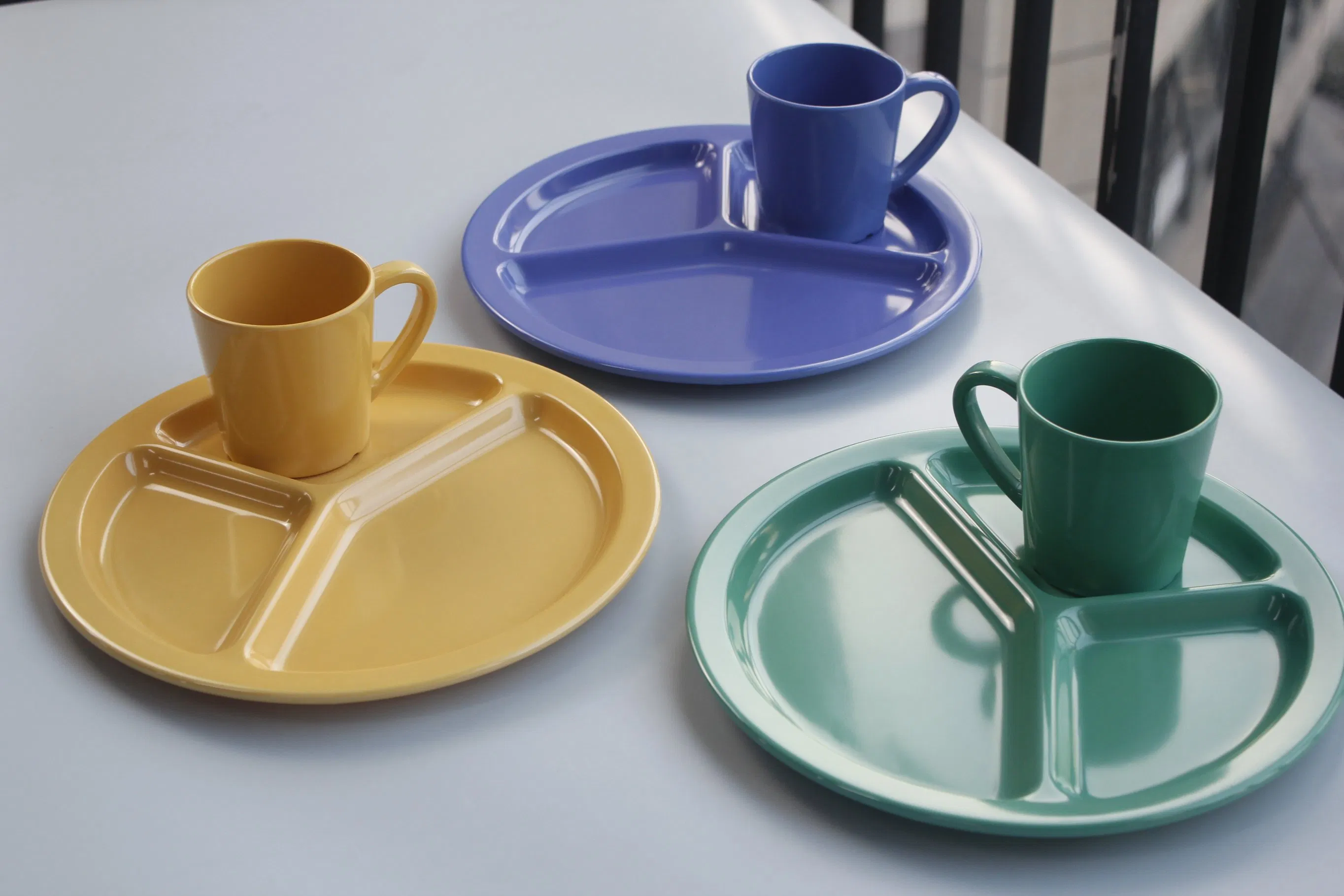 Cheap Wholesale High Quality Melamine Dinner Plate Divided Plate