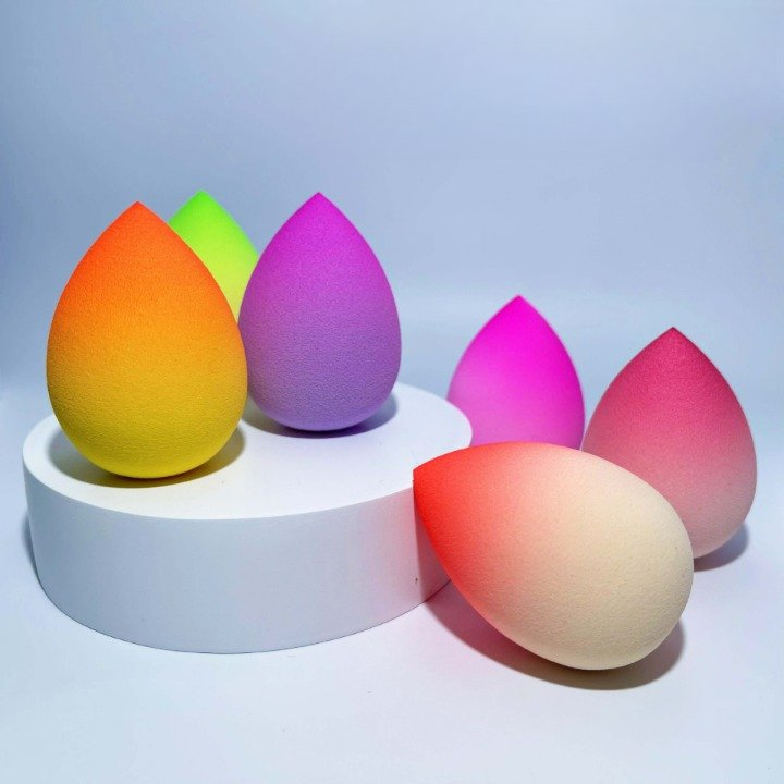 ODM Wet & Dry Atypical Shaped Gradient Colour Egg Slant Cut Powder Puff