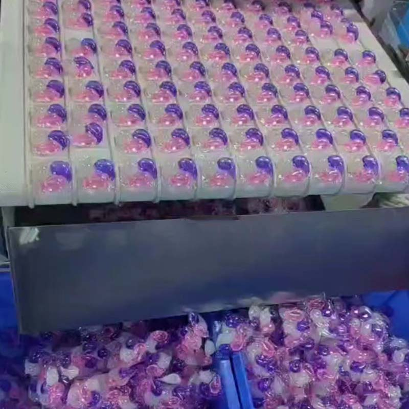 OEM Available Washing Machine Detergent Use Plastic Box Guangzhou Water Soluble Laundry Pod Distributor