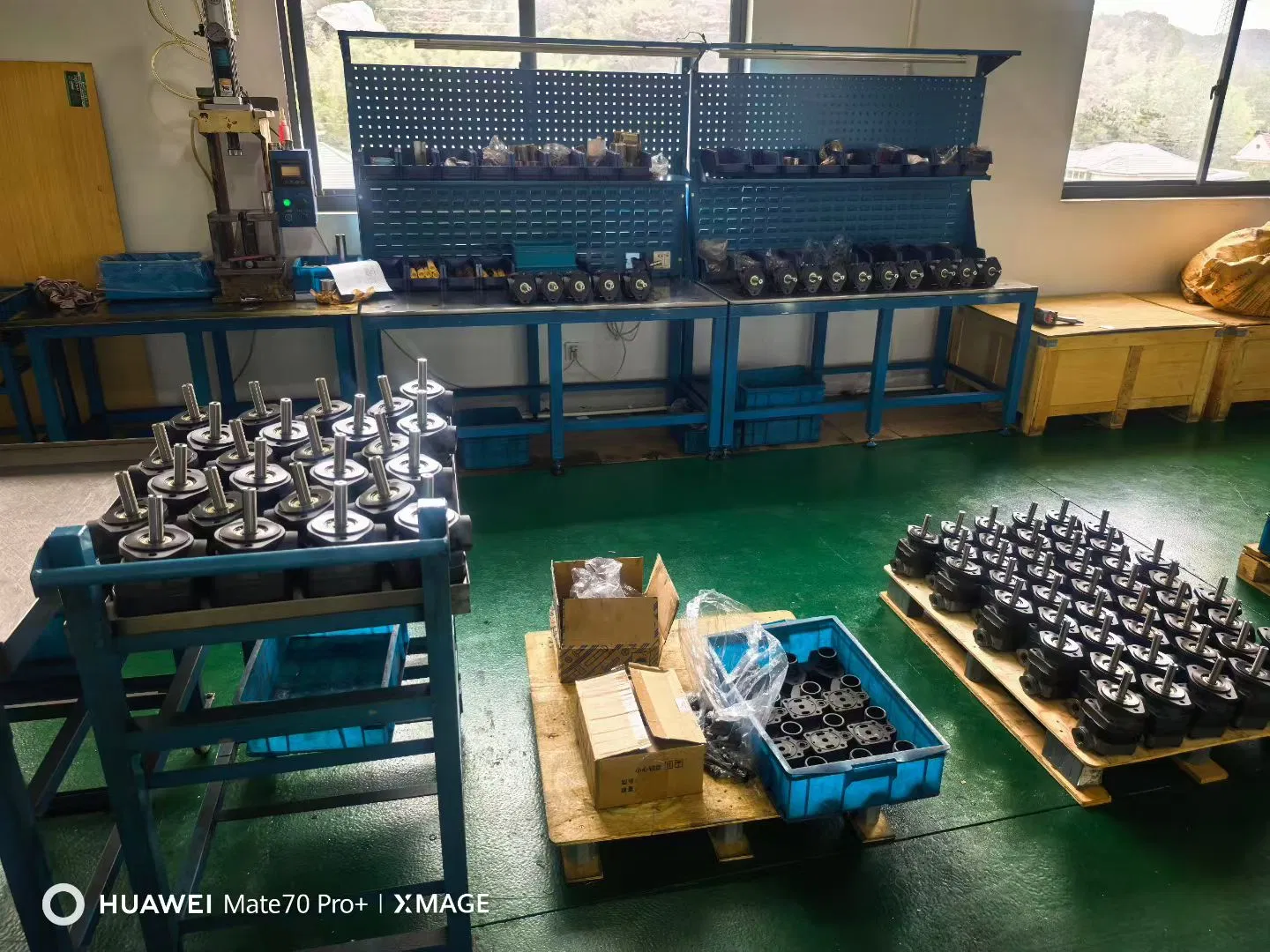 Jingjinji Hydraulic Vane Pump Vickers V10 V20 Vtm42, 1 Cubic Meter