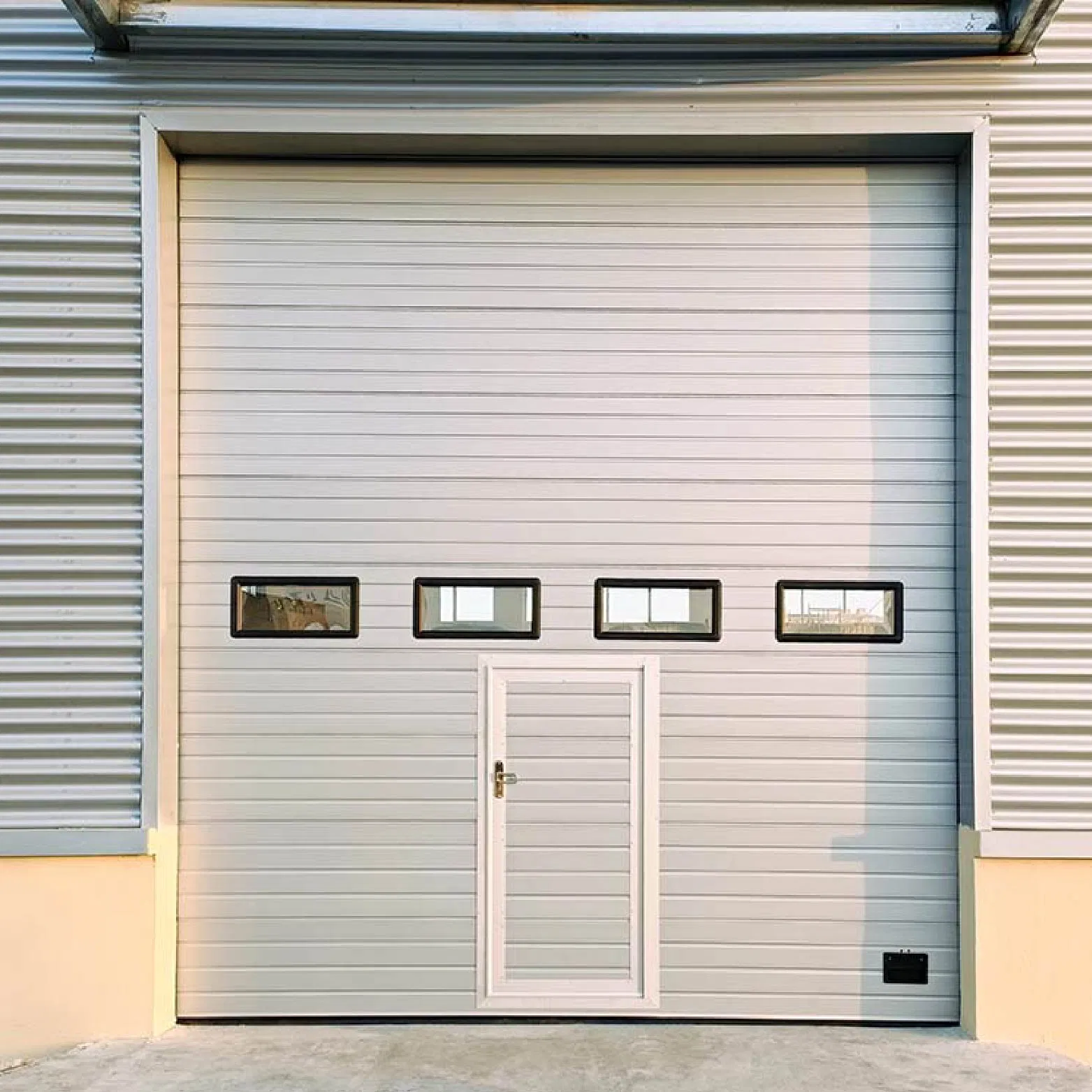 Customizable Panels Sectional Garage Doors with Windows for Aesthetic Appeal