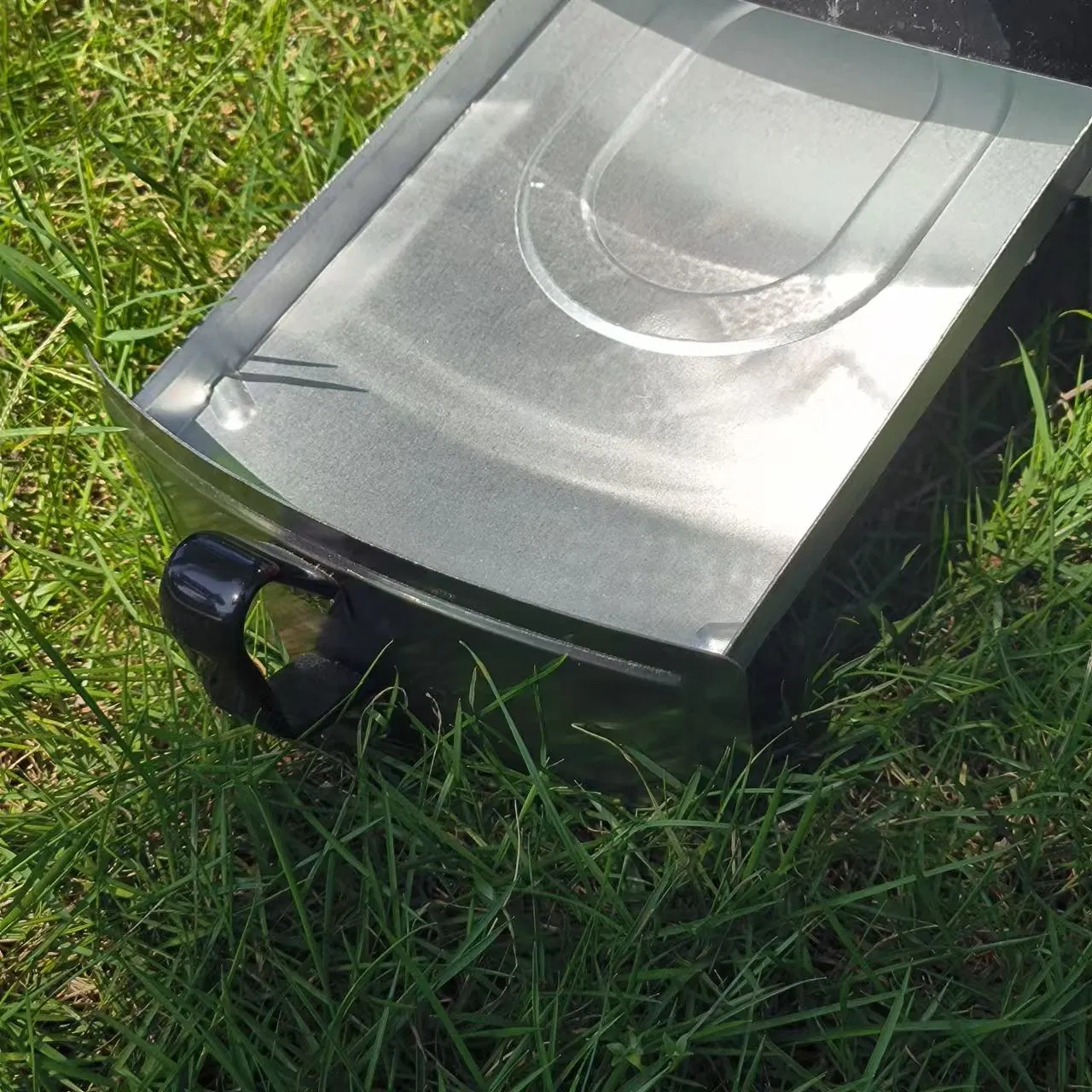 Portable Stainless Steel Wood Stove Suitable for African Households and Outdoor Camping with Efficient Firewood Burning Capabilities