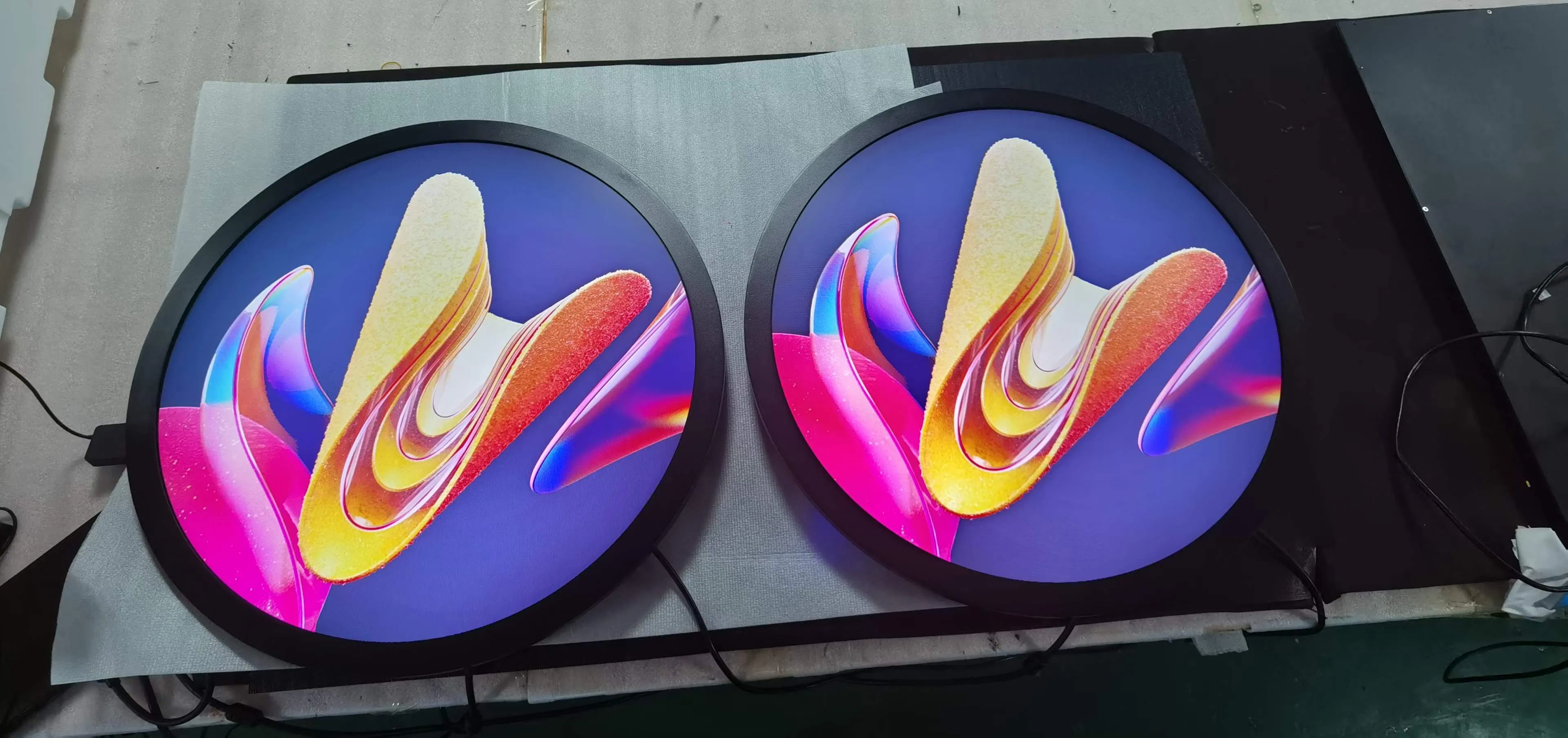 Круглый сенсорный LCD-экран 23.6 дюйма для Digital Signage