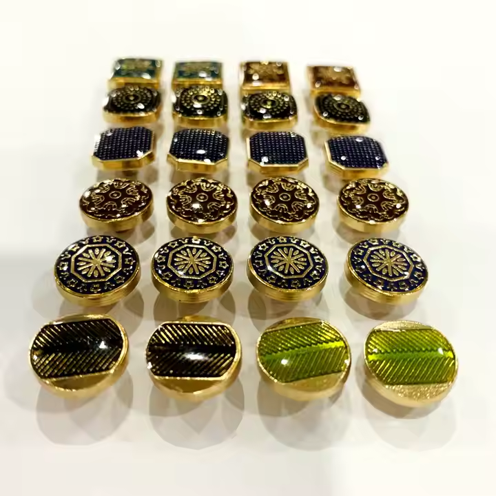 Пуговицы металлические цинковый сплав с золотой отделкой