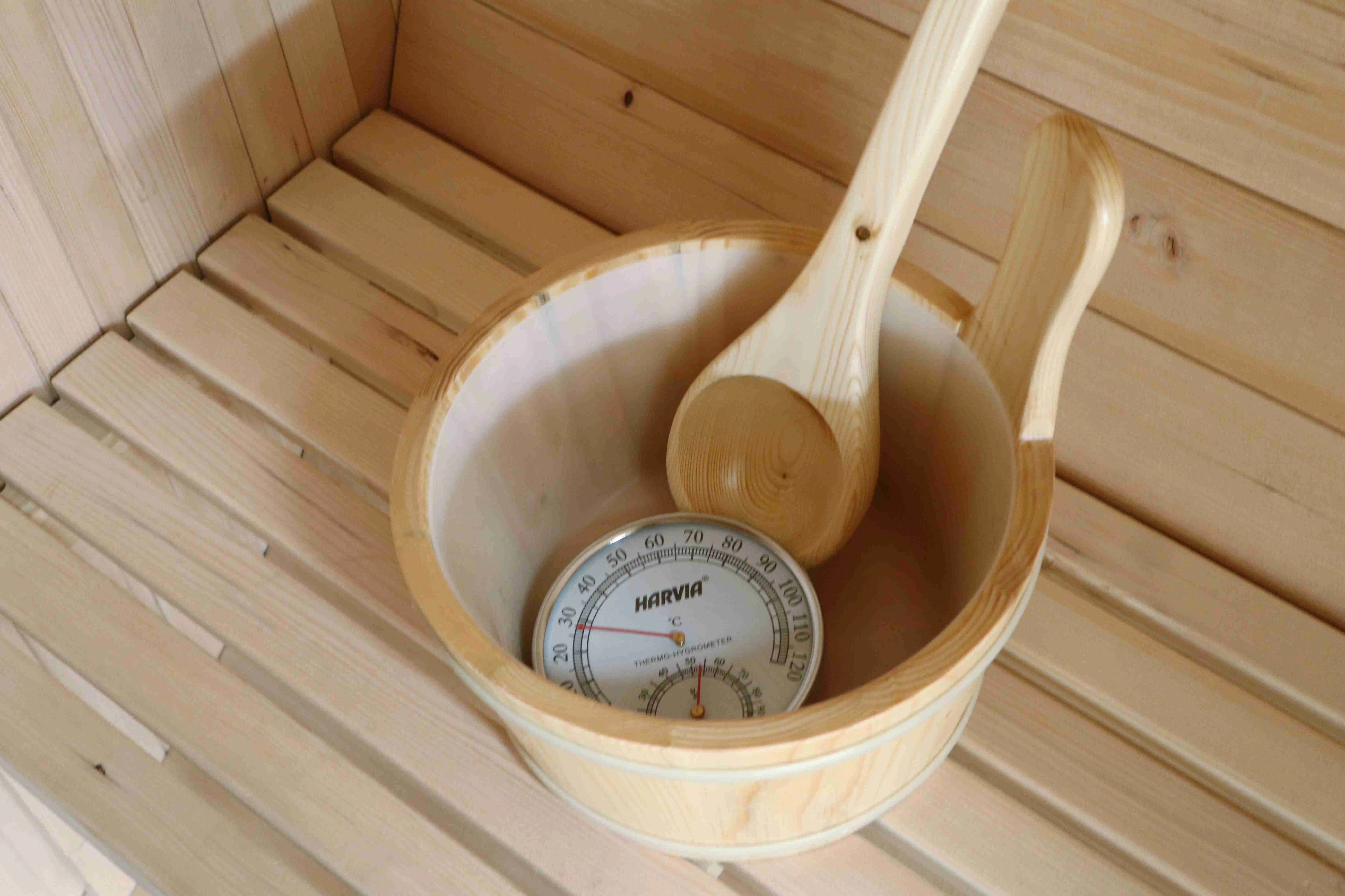 Factory Direct Traditional Outdoor Steam Sauna Barrel Sauna