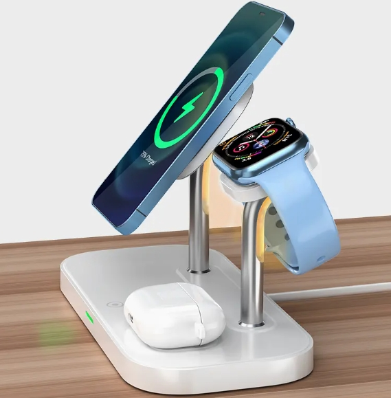 Desk Wireless Charging 3 in 1 Charger Magnetic 15W 3 in 1 Wireless Charger Charging Station for Phone Stand Fast Charger