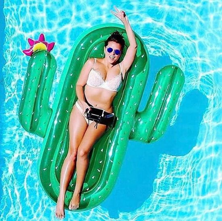 Customizable Eco-Friendly PVC Inflatable Cactus Air Mattress